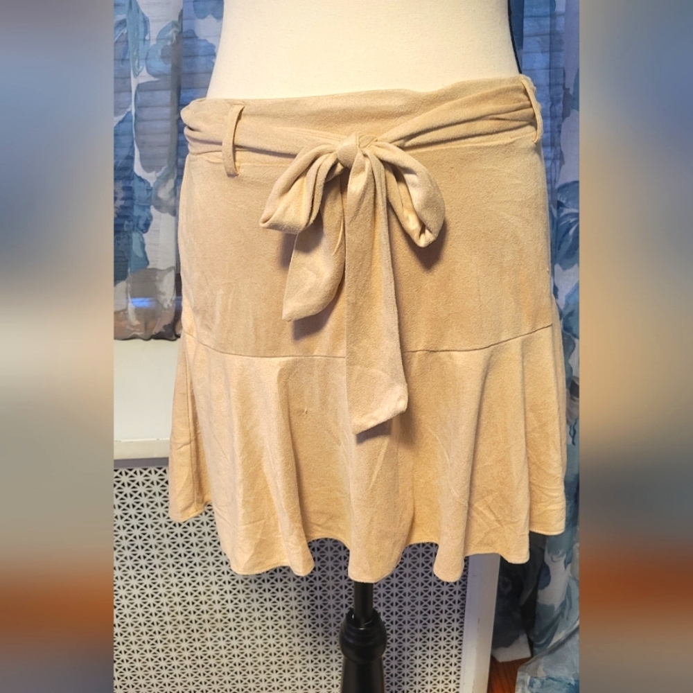 Elegant Tan Skort with Bow Detail